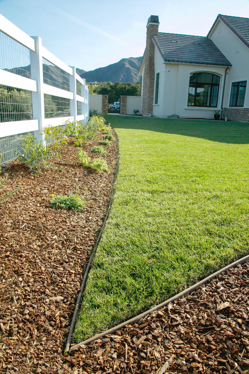 Landscape Edging: Santa Clarita Residence preview 11
